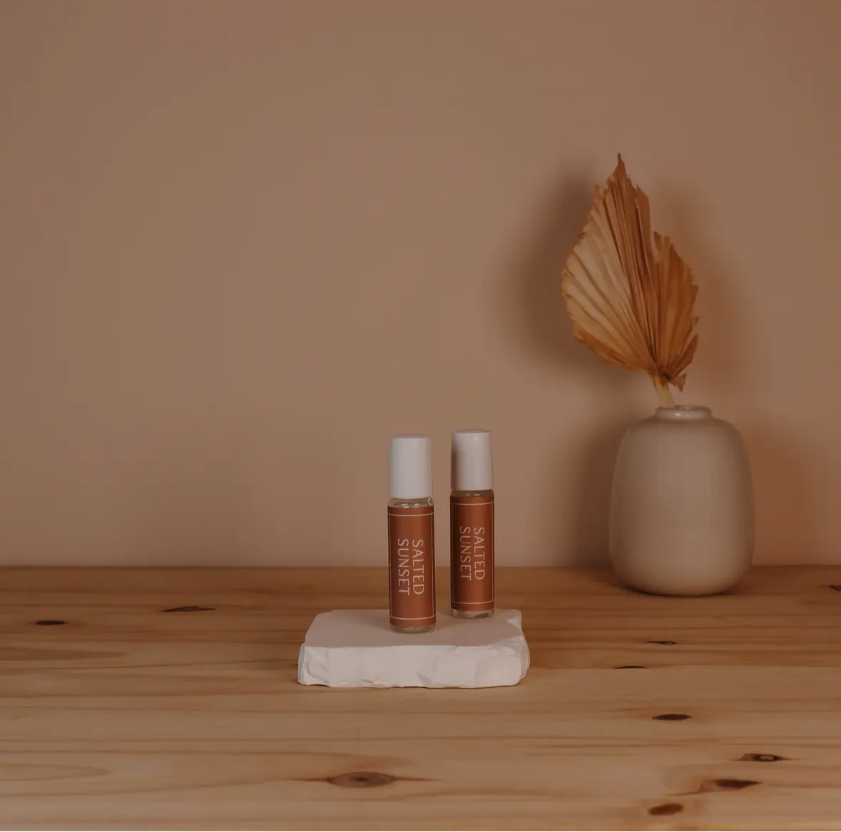 Aria Rose-Salted Sunset Fragrance Roll On